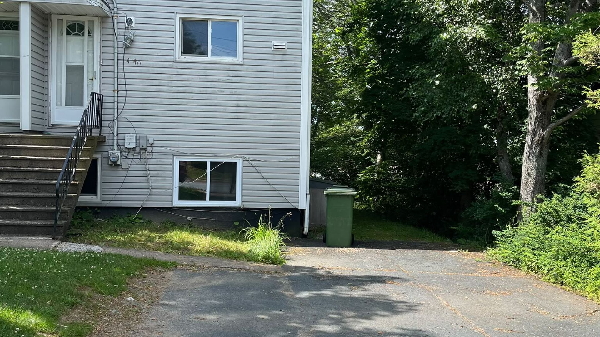 4 Bed 2 Bath, 44A Gaston Rd, Dartmouth- June 1st, 2026